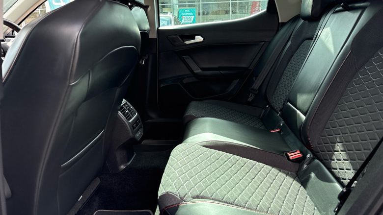 SEAT Leon 1.5 TSI EVO FR 5dr Petrol Hatchback